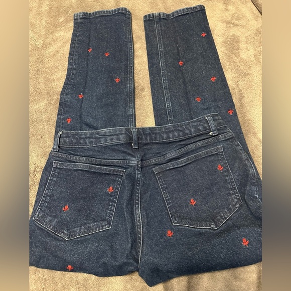 Boden Cavendish Girlfriend Jeans with Red Embroidered Flowers 🌺 Sz: 8P - Picture 4 of 11